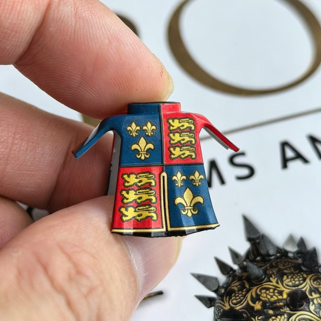 Tabard | Coat of Arms of the House of Plantagenet  塔巴德式外衣-金雀花王朝纹章